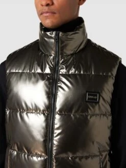 HUGO Outdoor-Weste In Metallic Modell 'Baltino' - Silber -Herrenbekleidung Angebote 6584oiam64o30kpj6gp38kpo6krkch26699jic1j892j0iima50k4cpk899kmjim9l4j0gi88p34egai9co6acj5c5i32d32climap9k69ij2ohpcoojcc1h69i36ohl6grj8c0