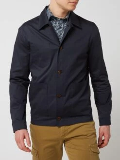 MOS MOSH Jacke Mit Logo-Detail Modell 'Ryan Cole' - Marineblau -Herrenbekleidung Angebote 65b44gai650k2kq670s54g9g957jgdq5agsjcjik9op3ciqd717l2lhm9lakuc2398sl8l2298pjiiaf9l3j6phj68o36c1n70r68e9kc4oj8eb46go62db370rj2phk70sm2pg