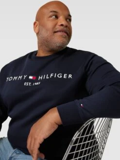 Tommy Hilfiger Big & Tall PLUS SIZE Sweatshirt Mit Label-Stitching 'LOGO' - Marineblau -Herrenbekleidung Angebote 68p3cdhm9ss36jpl758j2d2k9p1kei2b9584ula16hajcl1i69854e2g657k4ia884rkqdhna8r30jqlah3m6cb46kqm2d9mcks3ce9kcopjaeb2ckpjcchh68o62d3260s3gd0
