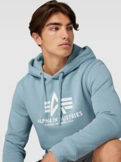 Alpha Industries Hoodie Mit Label-Print Modell 'BASIC' - Eisblau -Herrenbekleidung Angebote 69a54ja26964cia8a19j4hadad1j2jag6l0kklifakskqlag6spkidaj6t5l2ga88db4qiai911jek2l6oo34dj5ccpjcopo6hhm8o9kcgrj2ob46hhmccr3clj3gdb5cpijap8