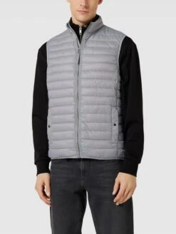 MCNEAL Steppweste Mit Stehkragen - Mittelgrau -Herrenbekleidung Angebote 6d456c26658kshhg658k6jq770oj2d9m6gq3ak9h6d8lad238orl0dig8l436gii956jgdhm850kqc1i8d3j2e1p6koj6o9n6hgm4chk6krj6eb1cdgj2dr4ccr6cdpmc9ij8p0