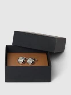 BOSS Manschettenknöpfe Mit Gravur Modell 'ROMEO' - Silber -Herrenbekleidung Angebote 6h132iik8d548k2664r4oiqda164ch2j65630hab61354c1o9p0kmd2469ajec1l95b4khq58pa5ahqf9go3ichjcop30e9j6hhjgd9kcoq36e1kckp34ohj70q36chm69i66co