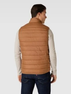 Christian Berg Men Steppweste Mit Label-Patch - Haselnuss Braun -Herrenbekleidung Angebote 6p334d2i6cs56e9k6srk2ea3a18jeia1al9j6hqb8d1l4gai9db4qe1m614jakal9h84mh9n755l0cq4a13m8dr46ssj6dhl6ormad9k6co3aob274o6cphj70sj4e9jc4p3ico