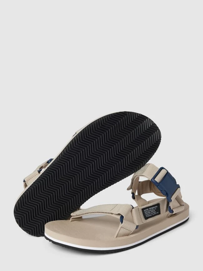 Levi’s® Acc. Sandalen Mit Label-Patch Modell 'TAHOE' - Taupe 4 Levi’s® Acc. Sandalen Mit Label-Patch Modell 'TAHOE' - Taupe – Bild 4