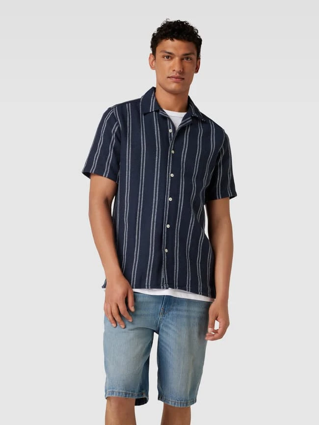 Only & Sons Freizeithemd In Streifenmuster - Dunkelblau 4 Only & Sons Freizeithemd In Streifenmuster - Dunkelblau – Bild 4