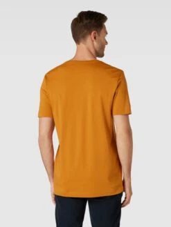 Christian Berg Men T-Shirt Mit Kontraststreifen - Dunkel Orange -Herrenbekleidung Angebote 890l0hai9cp34l2a65b3ecq19p4lcda79d1j0gpl9co3glag897k6ha96gp32e2ka4ql2h1n955k4d9kako3adhlc4ojccppcdhm2cpk68p3aob5c9gj0p9occp64pj16gsj2co