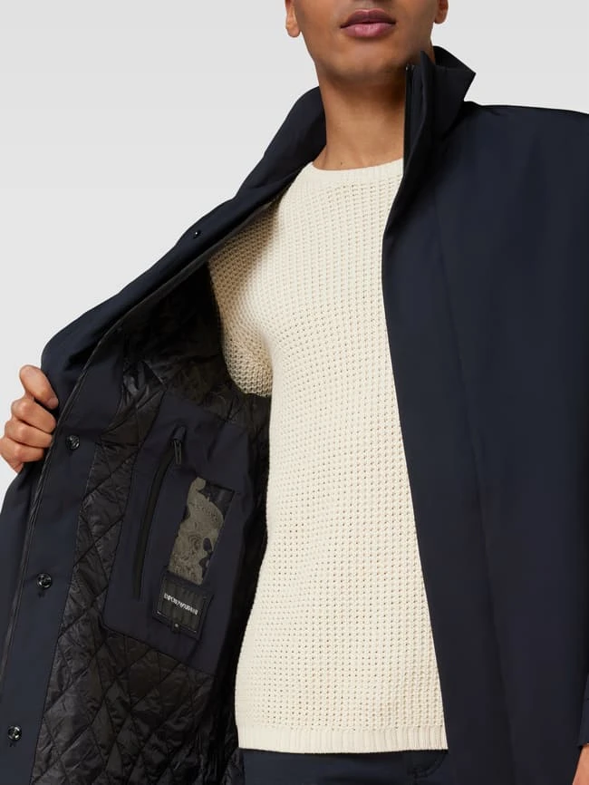 Emporio Armani Mantel Mit Stehkragen Modell 'Travel Standup Trench' - Marineblau 3 Emporio Armani Mantel Mit Stehkragen Modell 'Travel Standup Trench' - Marineblau – Bild 3