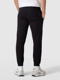 New Era Sweatpants Mit Elastischem Bund - Schwarz -Herrenbekleidung Angebote 9183ah1l98q54k1i8943ck28ah4kigak6d1kciae84r52dqk6or4ce2e8ha3adim8da46c1gapb5cjid98o68or471hm2chl6co66dhkc4p3go9iccomad33c9ijgohh6kojeog