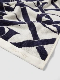 Gant Strandtuch Mit Label-Print - Marineblau -Herrenbekleidung Angebote 955kidal612l0hil9d0kqkae9h9l0ka28h9j0e2d88pj8l1k8sp52h9p8d9kkd2e9h7l4iqa9cs3gd2ma0o3cchgcgqmcdhj6cs36e9kcgsm2ohm68rjcob360qm6or56oq64e0