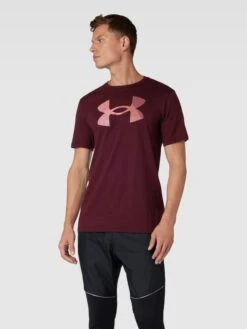 Under Armour T-Shirt Mit Label-Print - Bordeaux Rot -Herrenbekleidung Angebote 98pj4dq79sp46k9i84plah1la4pk8li7ap854k26aopl4dpm98ojed1i6h74clifa10kocqi6t0l4iq6a93jae1n6opmce3675im6d9kcpimae9jc8q62oj3ckqj4cj16lh66d0