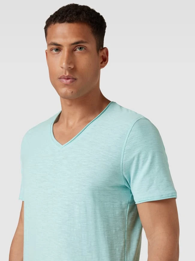 MCNEAL Regular Fit T-Shirt Aus Baumwolle Mit V-Ausschnitt - Helltürkis 3 MCNEAL Regular Fit T-Shirt Aus Baumwolle Mit V-Ausschnitt - Helltürkis – Bild 3