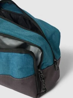 Rip Curl Kulturtasche Mit Label-Patch Modell 'GROOM' - Petrol -Herrenbekleidung Angebote 9974uc9n75542iq19sslcd239sr54hhi88skskqfalb44d9iap4k2dac9p546hpj8l944diha514ig9kako66cphcksjcdhjc8q6adhkclhmaohlc4o68opi69hmadpj70o30og