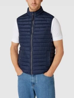 MCNEAL Steppweste Mit Stehkragen - Marineblau -Herrenbekleidung Angebote 99b4qj2i6l54gchk6cp56d2k8cs34c2h855l0dhn6dak8dpoa57k8gi8715kaj2m89346i1o9h132j1h68o6aor5coqjcohpccp32c1k6sp62e36c8s68d1i64r3id1j6dh6cp8