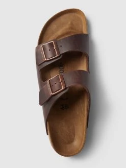 Birkenstock Slides Mit Dornschließe Modell 'ARIZONA' - Mittelbraun -Herrenbekleidung Angebote 9h234kih8tal4gpna8qjii1o8t74cci491646cibal748gi899aj8jib6t548gq68p35aci2aco4ul2h753j8e34cpgjecpj64qjco9kclj3ee1h6oqj2d3464r3cohmc9gjic8