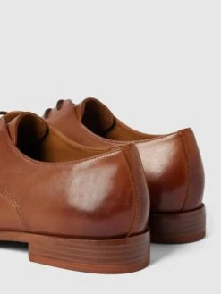 Gordon & Bros Derby-Schuhe Mit Schnürverschluss Modell 'Ron' - Cognac -Herrenbekleidung Angebote 9ko4oja69lajggi66d2kch24a583gdi99d444ea98t8l4dhg8t94kjhoa4olcjaha12k6kpm7574mka19p3j8pb268smaoj6ccp30p1k60o6ae1h61gjge1kc8s38dplc4ojgc8