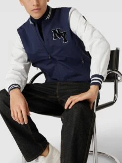 CARS JEANS Jacke Mit Label-Patch Modell 'BASECORE' - Marineblau -Herrenbekleidung Angebote 9os34c1j94q5ad2590rj0c1hah442cadap8l0i9hapb5adam6oql0gql98r38dq398o4ukii70q54l1m653m6c1l6osj4e9jc4rmac9k6th38e366lj38dpm6cqm8dr575h6ce8