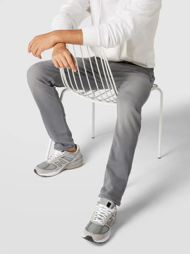 MCNEAL Tapered Fit Jeans Mit Stretch-Anteil Modell 'DON' - Hellgrau 3 MCNEAL Tapered Fit Jeans Mit Stretch-Anteil Modell 'DON' - Hellgrau – Bild 3