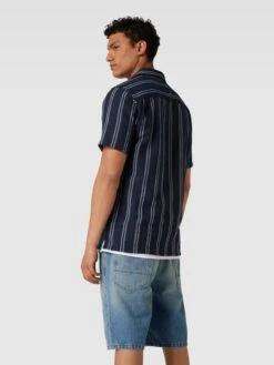 Only & Sons Freizeithemd In Streifenmuster - Dunkelblau 9 Only & Sons Freizeithemd In Streifenmuster - Dunkelblau -Herrenbekleidung Angebote a91kie9j9p2jeha56h9l6ca7ad8kkc2b918kui1j8kpkojqj99530ja18l230iie9p1j6ii2693kecpn9d3j2e9l60sjce31ckr68o9k6pij2ohgcgom6ohn6cq38c3475hjcd8