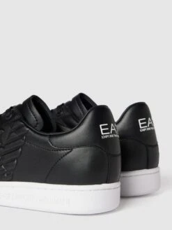 EA7 Emporio Armani Sneaker Mit Label-Details - Schwarz -Herrenbekleidung Angebote a97kmdqj6p24gk286orj6gim8p244ipj6p4k6hpl61836i2g697kaii9a18jidq26d8kochn64okgca76d3m2dplcgqmcdhl61ij2o9kc5hj0eb46op6cdj460om8pb4cdhjip8